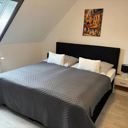 Avens Mit Zwei Schlafzimmer Apartamento Burgrieden